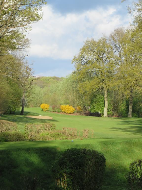 Golf & Hôtel de Falnuée Mazy Exterior foto